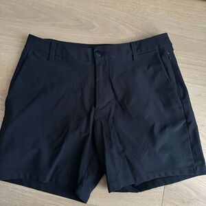 Lululemon Commission short black color corduroy